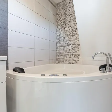 Queen 2 Z Jacuzzi I Widokiem Na Tatry *